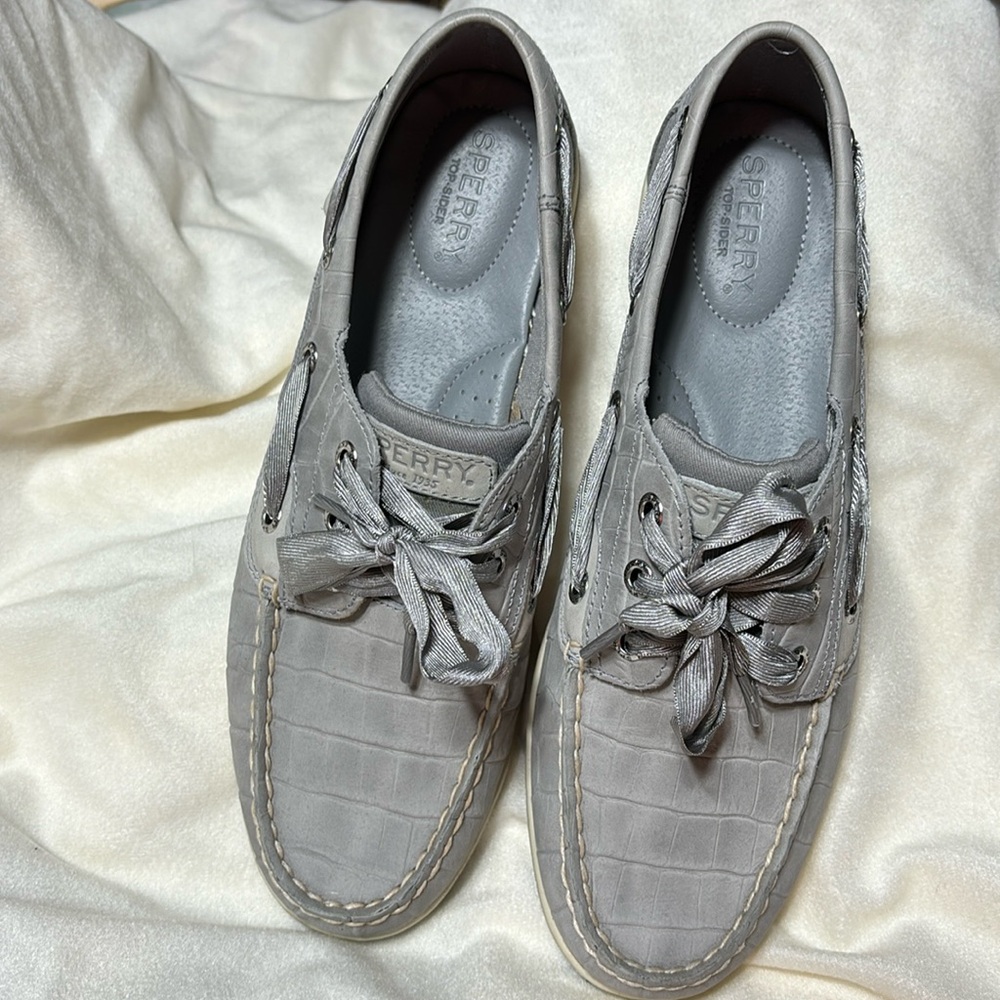 Sperry gray deck shoes size 9 perfect condition with fabric sides